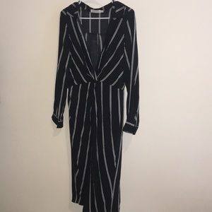 Lulu’s striped dress with slit